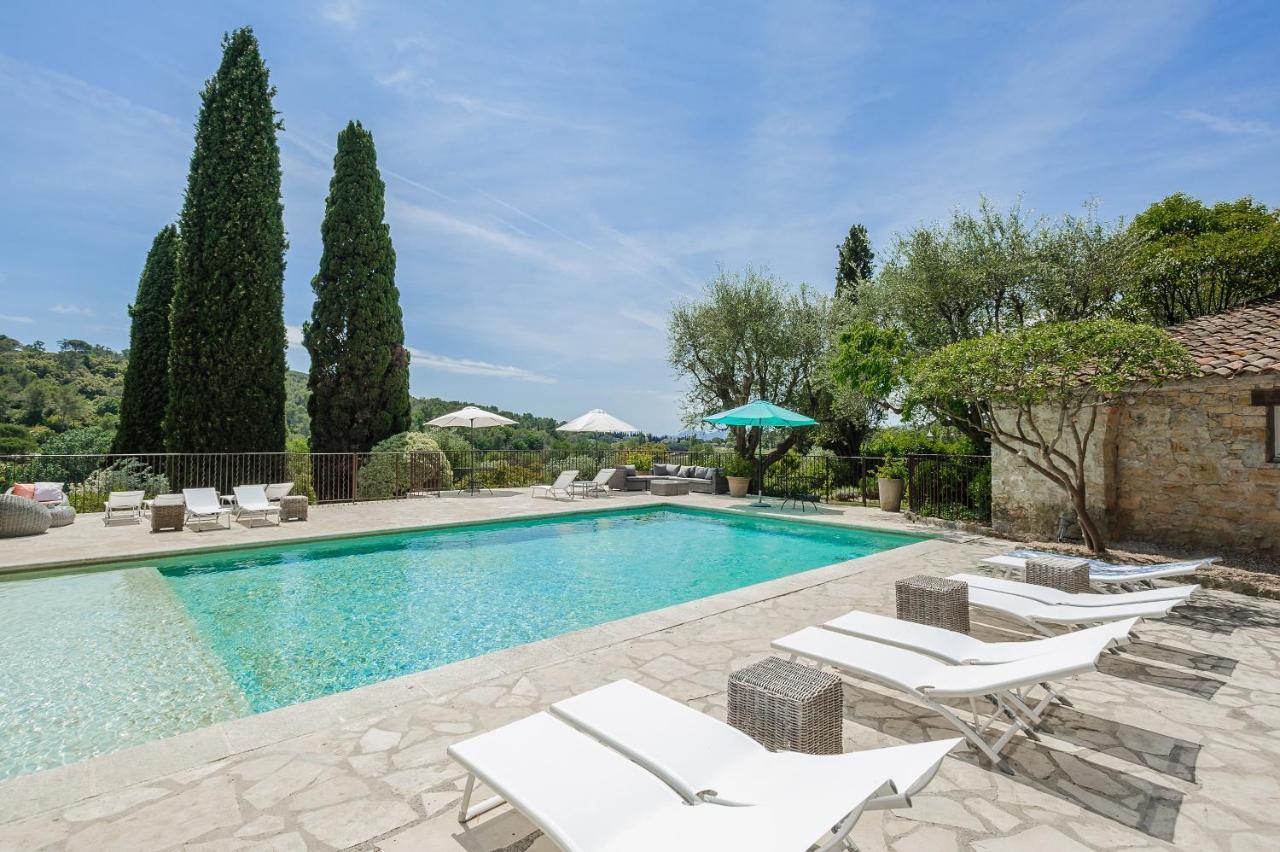 Le Manoir De L'Etang Hotel Mougins Bagian luar foto