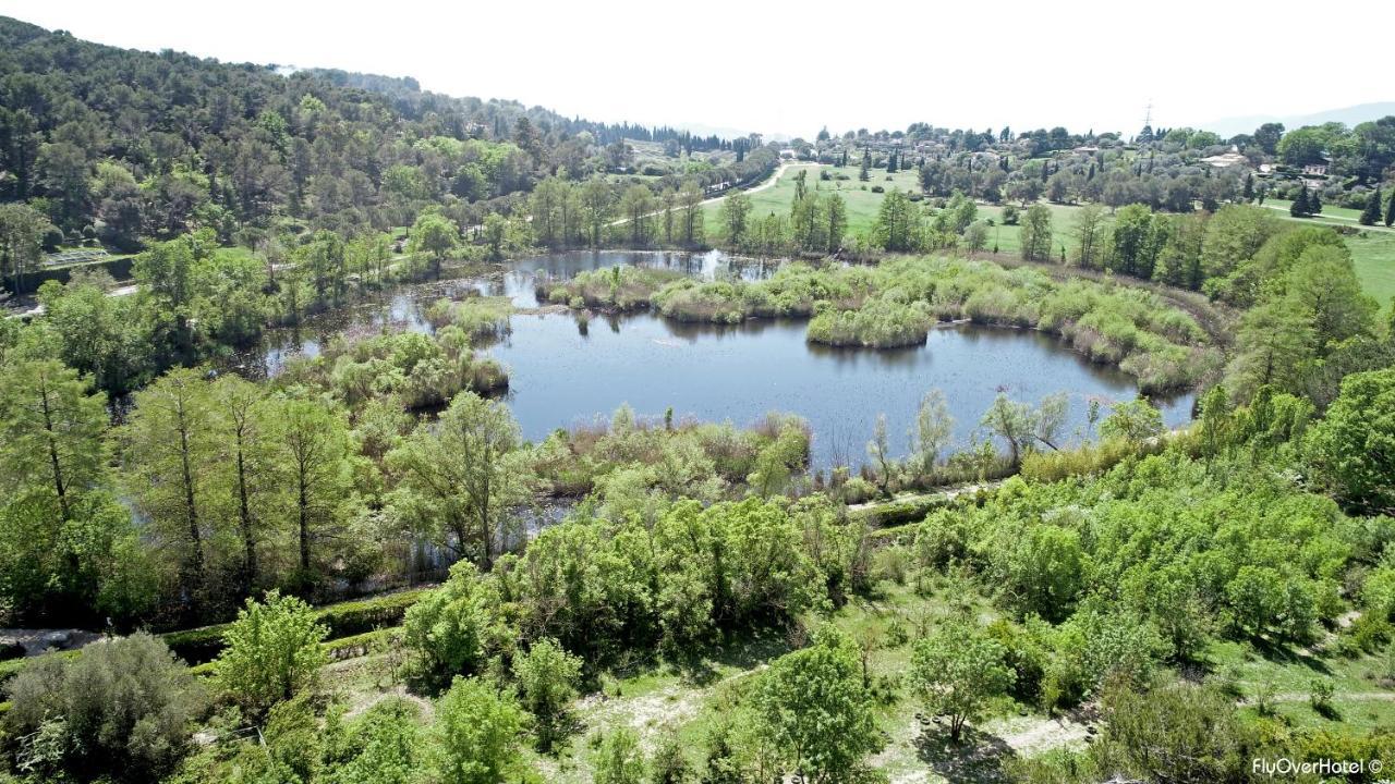 Le Manoir De L'Etang Hotel Mougins Bagian luar foto