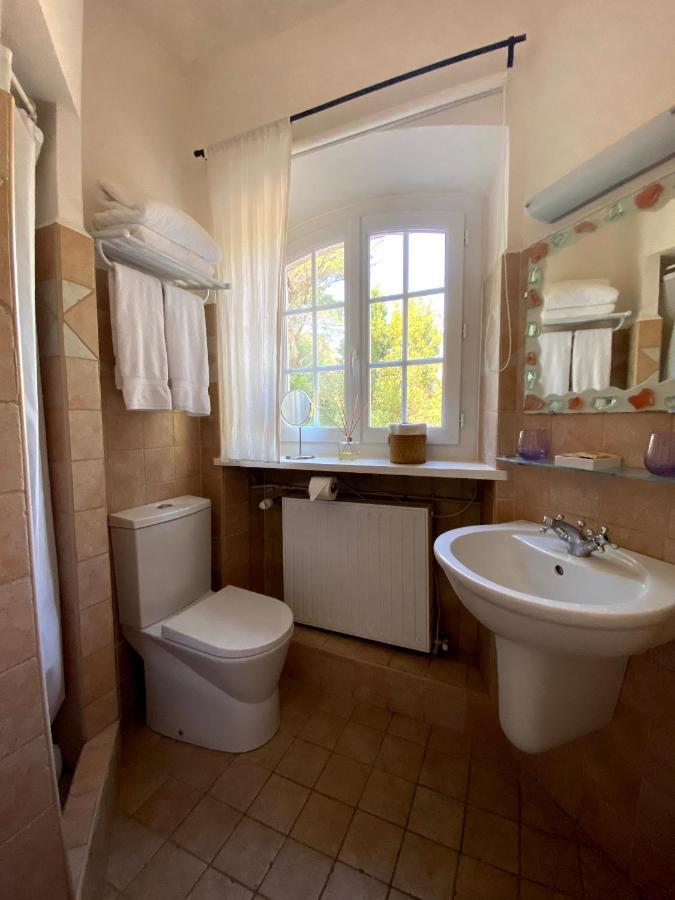 Le Manoir De L'Etang Hotel Mougins Bagian luar foto