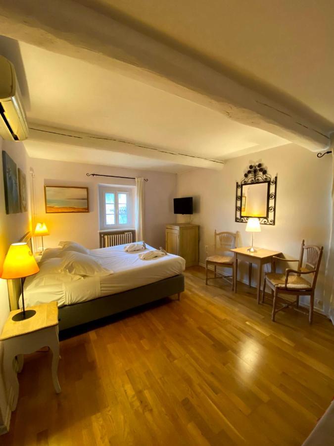 Le Manoir De L'Etang Hotel Mougins Bagian luar foto
