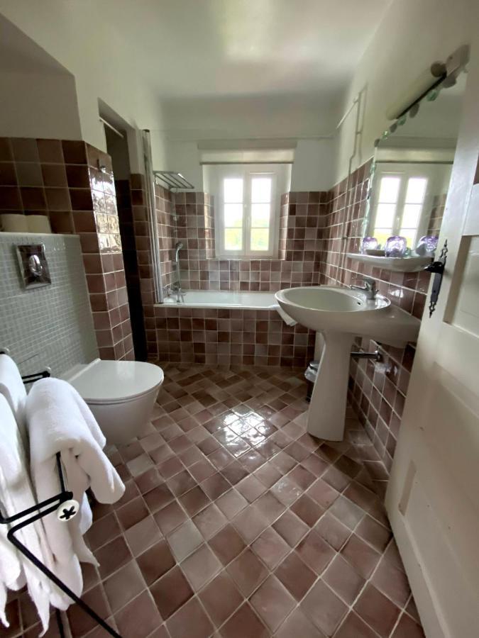 Le Manoir De L'Etang Hotel Mougins Bagian luar foto