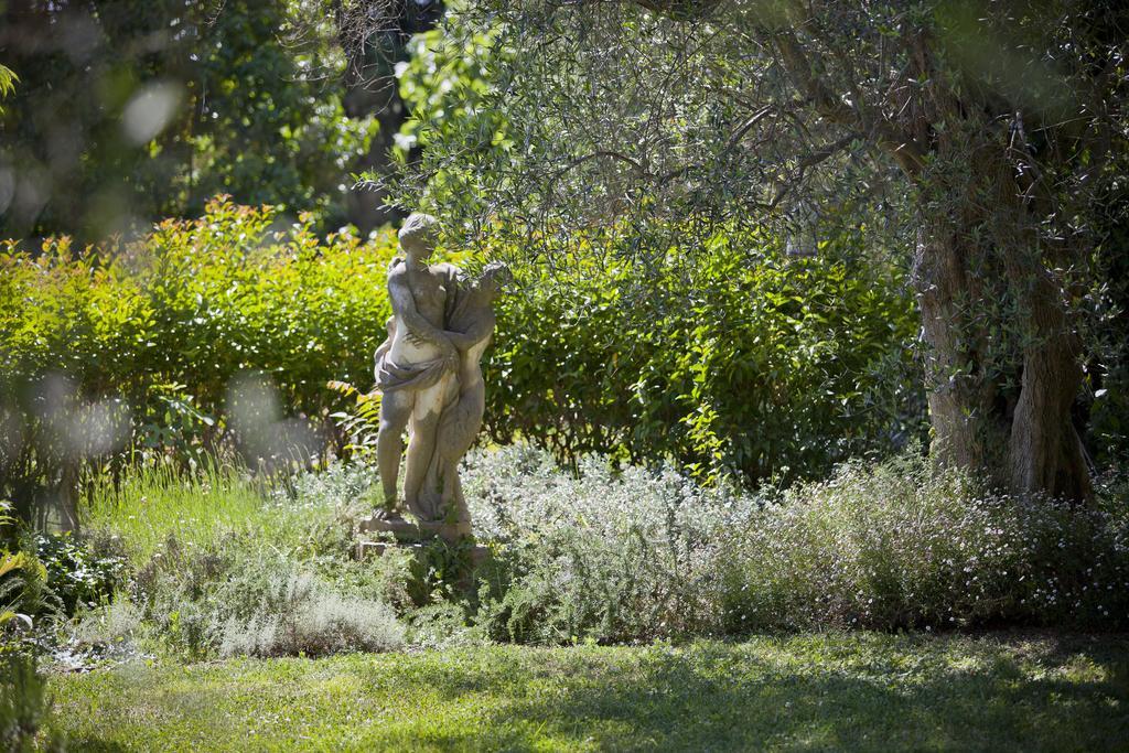 Le Manoir De L'Etang Hotel Mougins Bagian luar foto