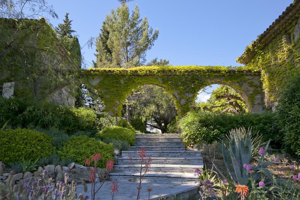 Le Manoir De L'Etang Hotel Mougins Bagian luar foto