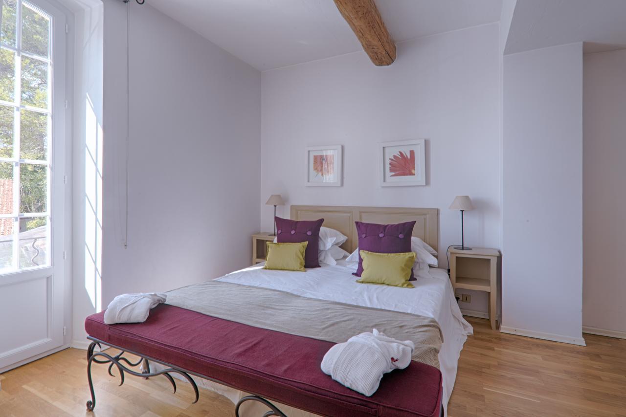 Le Manoir De L'Etang Hotel Mougins Bagian luar foto