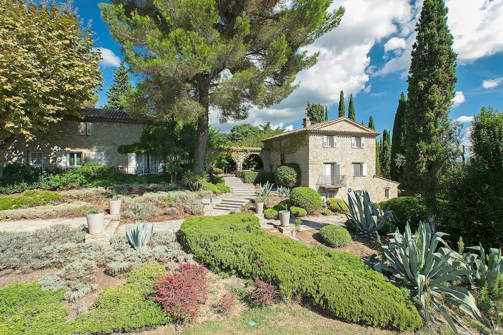 Le Manoir De L'Etang Hotel Mougins Bagian luar foto